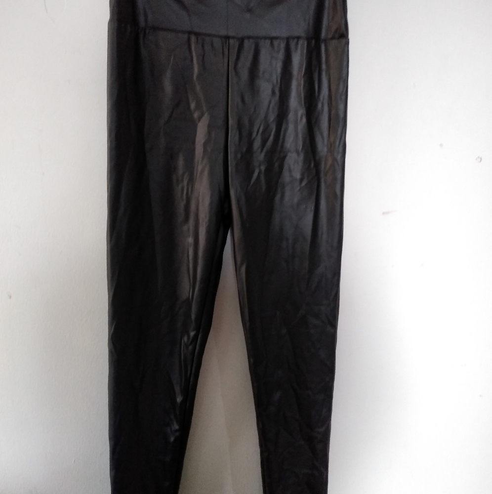 Everbellus pleather pants